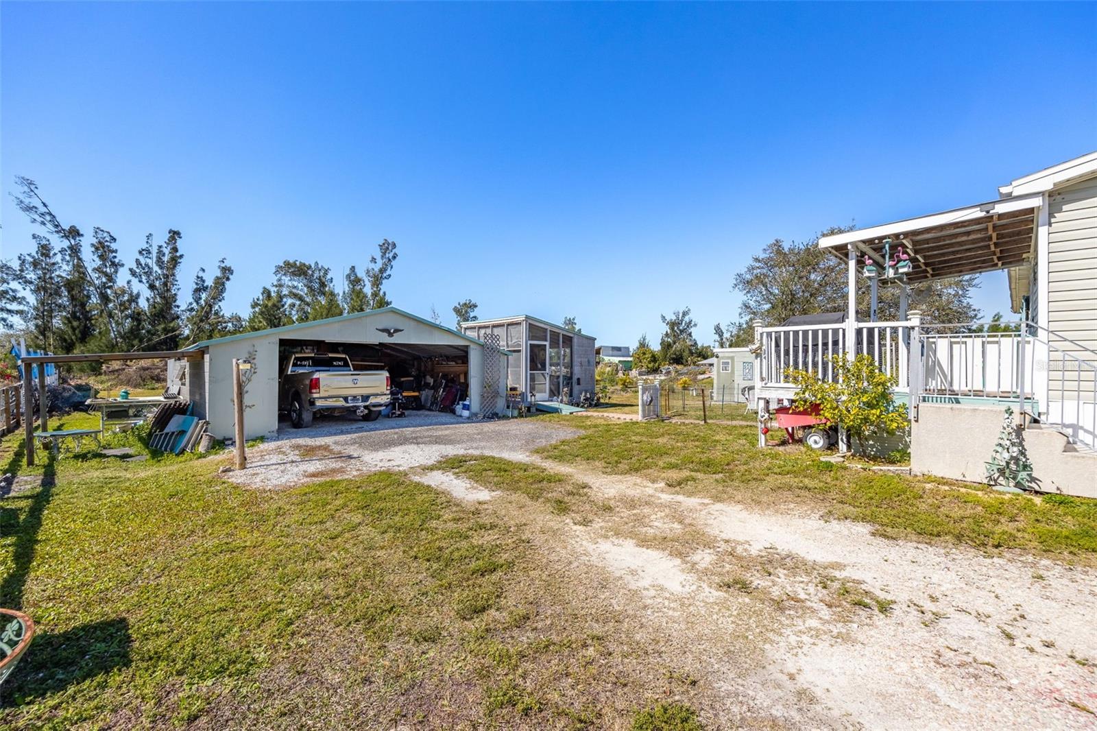 16085 BEGONIA DR, PUNTA GORDA, FL, 33955