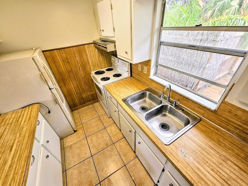 11046 54TH AVE N, ST PETERSBURG, FL, 33708