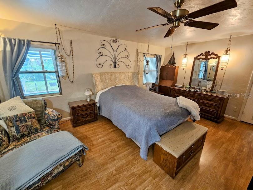 11046 54TH AVE N, ST PETERSBURG, FL, 33708