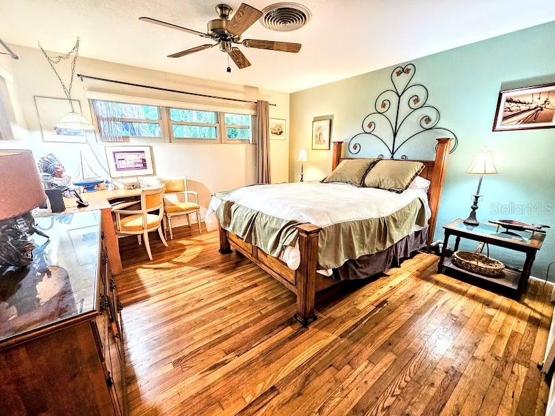 11046 54TH AVE N, ST PETERSBURG, FL, 33708