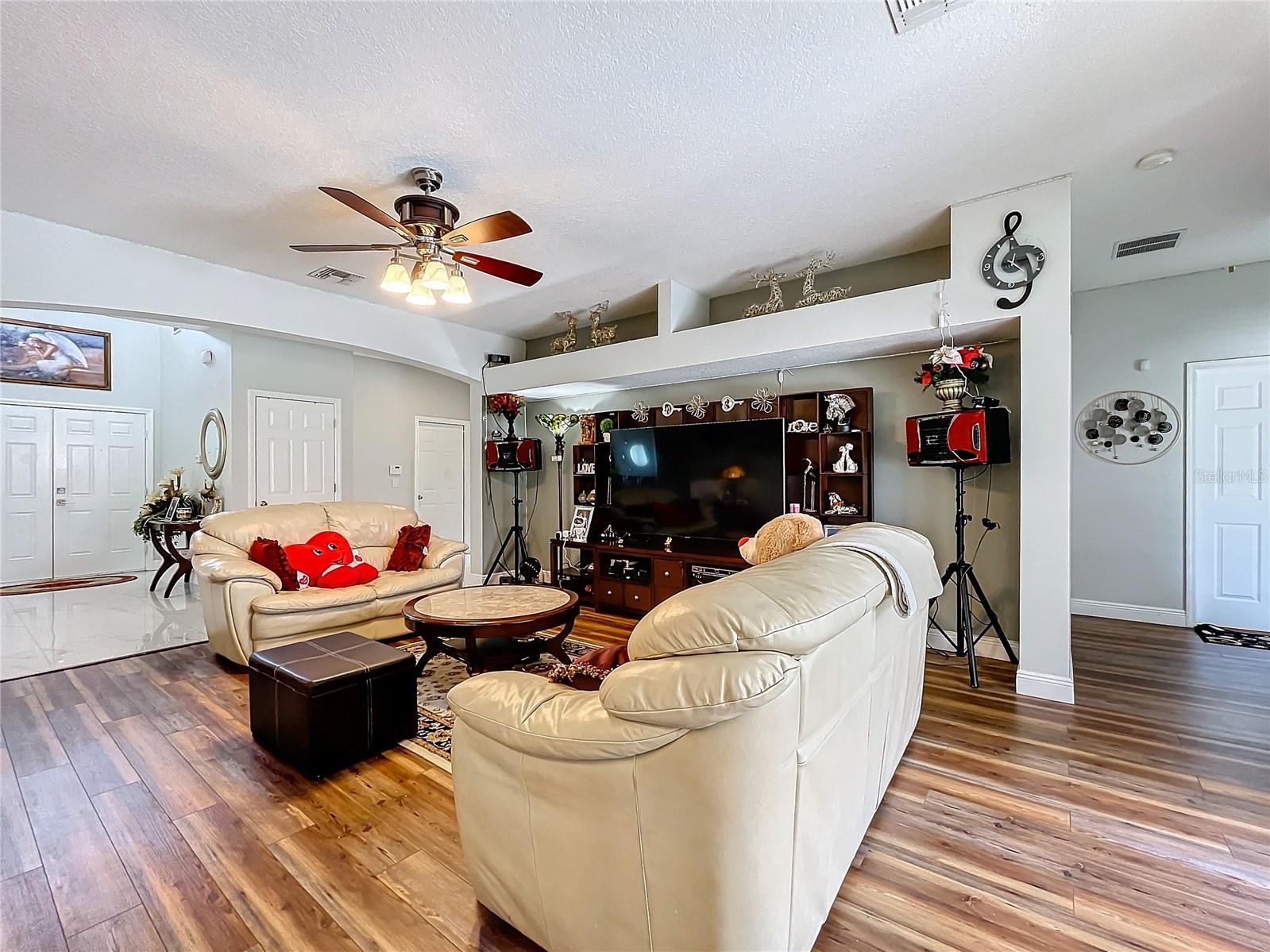 361 SPRING LEAP CIR, WINTER GARDEN, FL, 34787