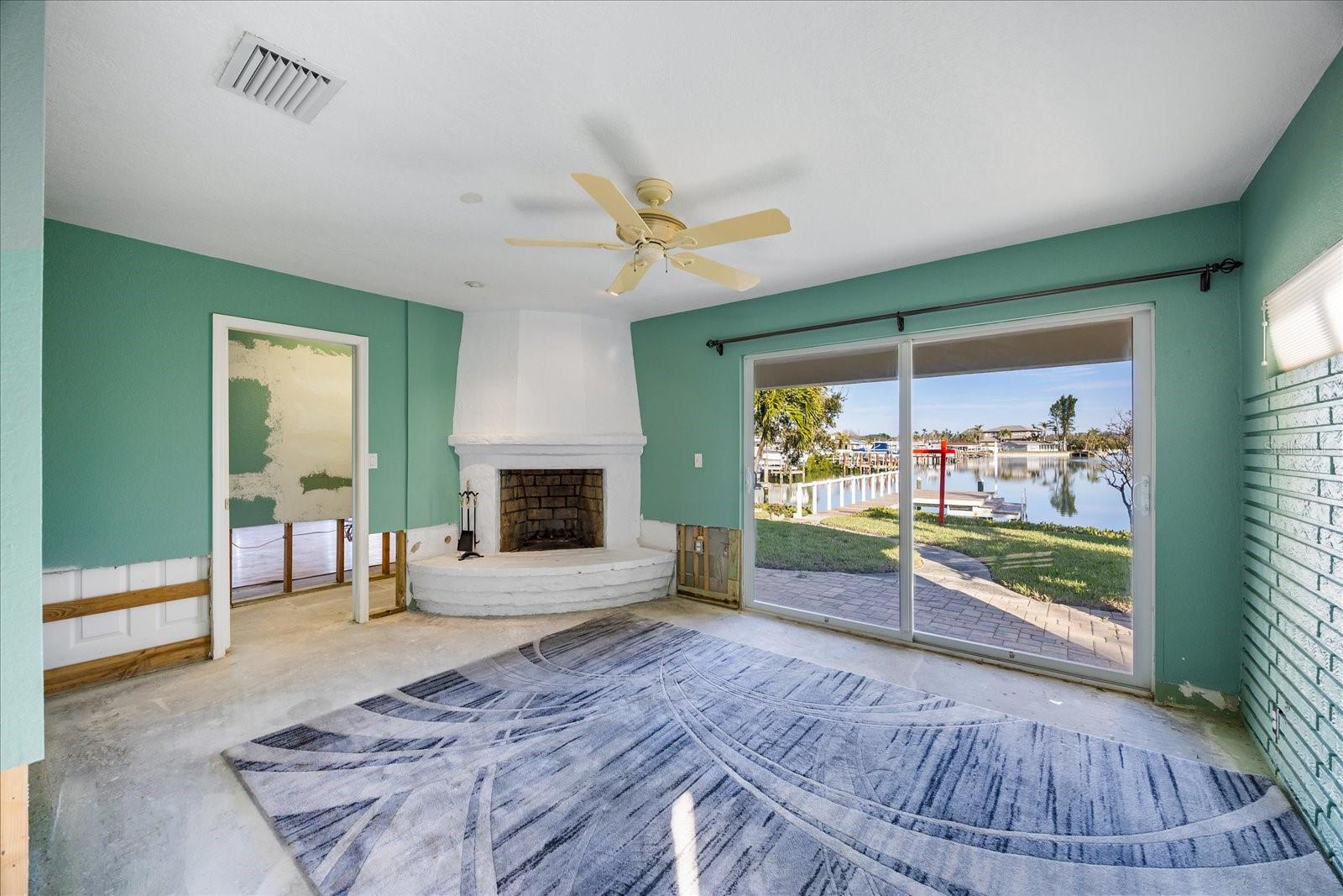 340 79TH ST S, ST PETERSBURG, FL, 33707