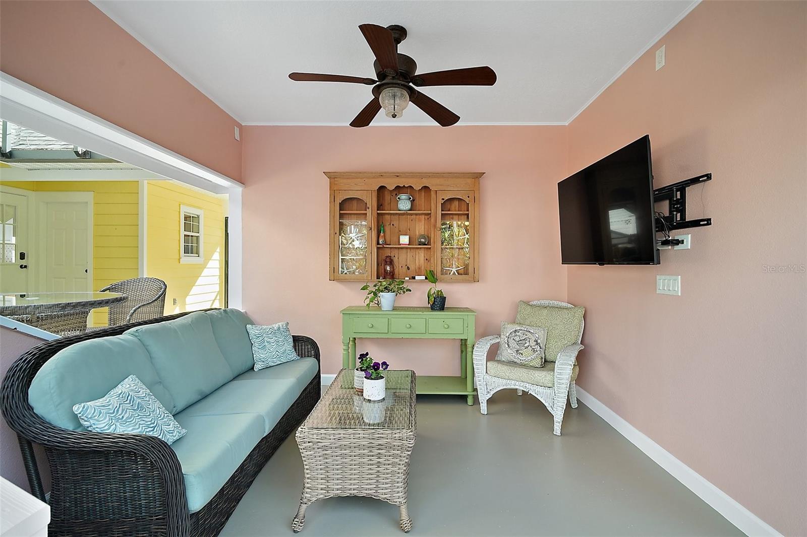 163 N CLAYTON ST, MOUNT DORA, FL, 32757