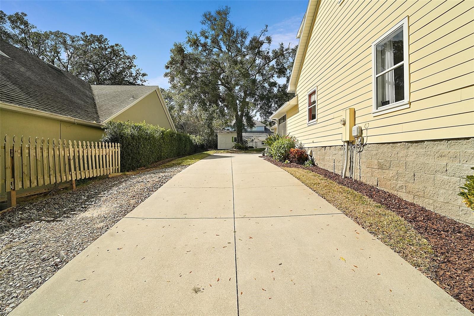 163 N CLAYTON ST, MOUNT DORA, FL, 32757