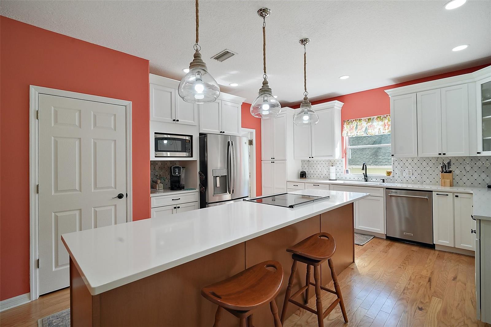 163 N CLAYTON ST, MOUNT DORA, FL, 32757