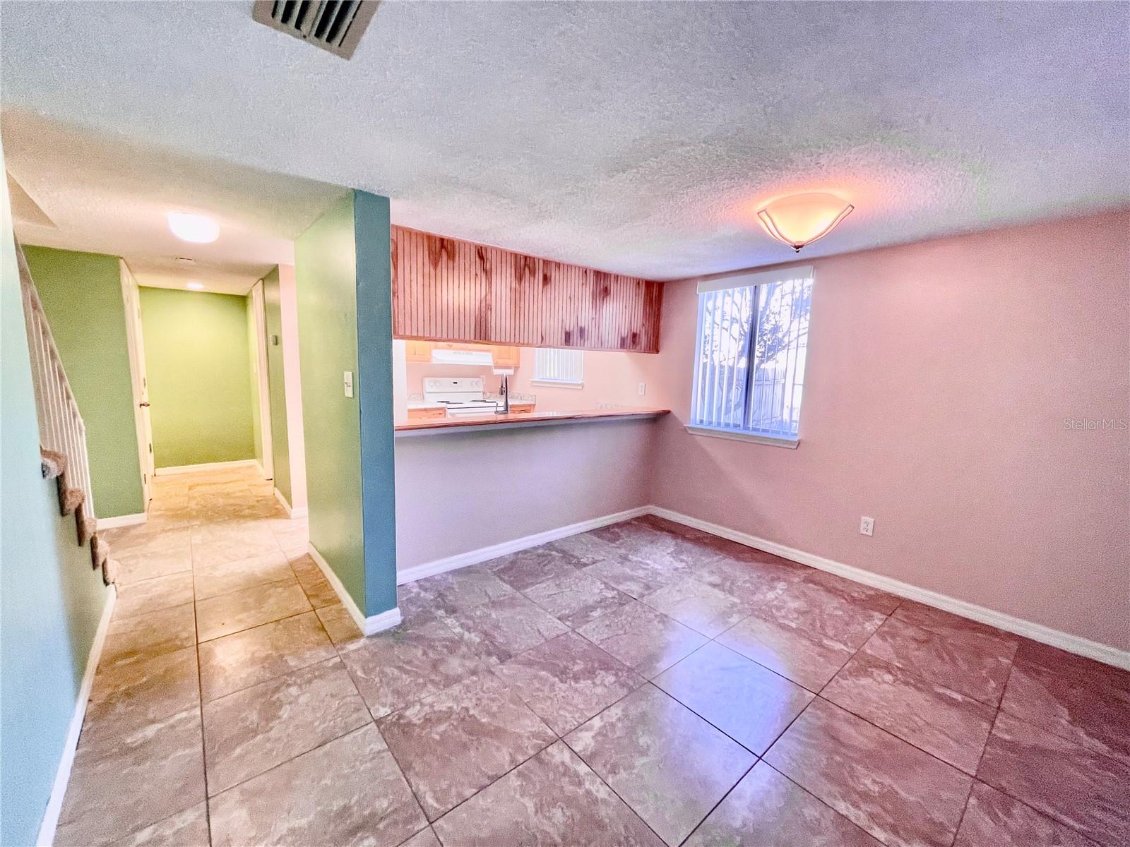 1404 OAK PL #J, APOPKA, FL, 32712