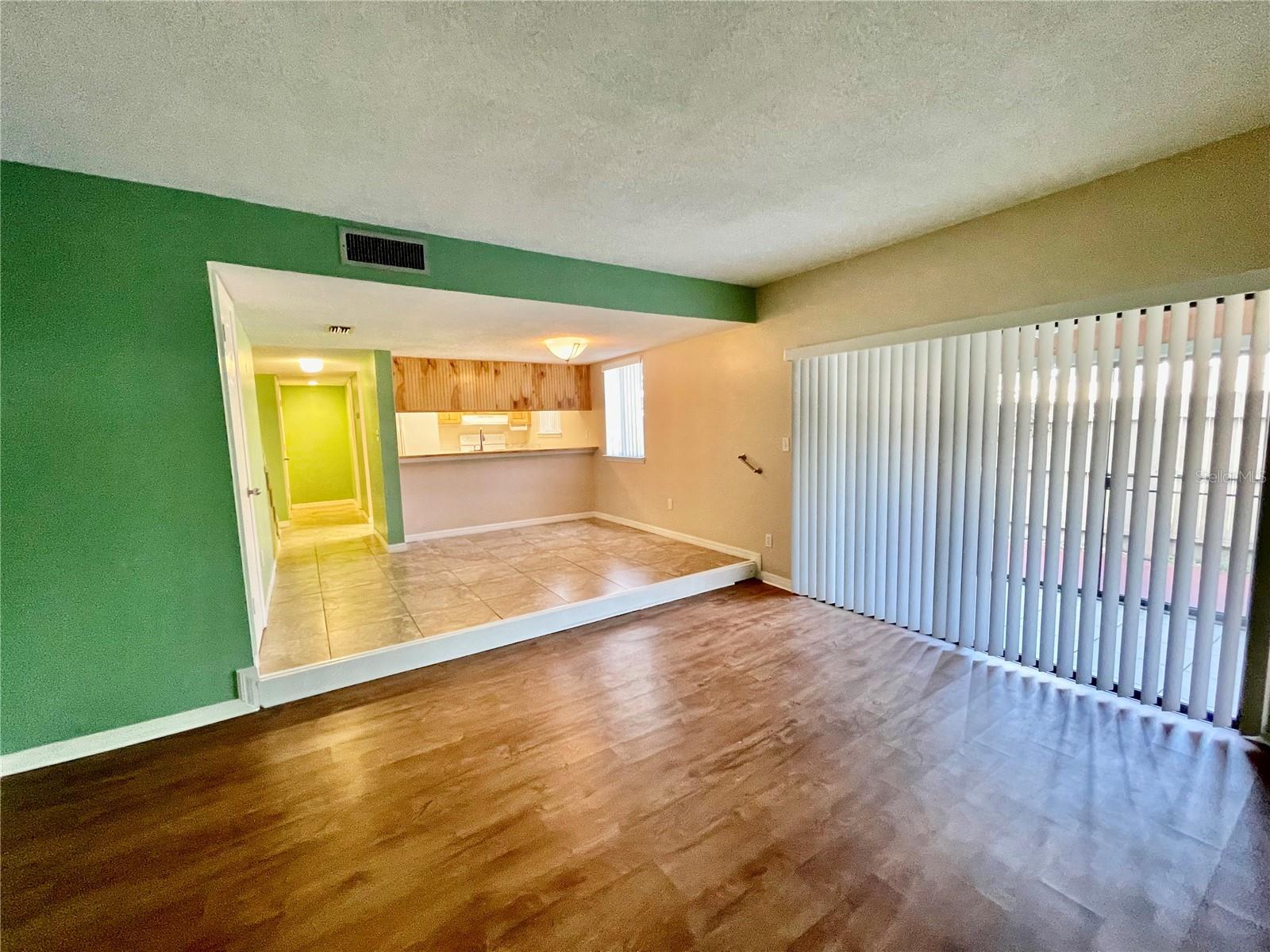 1404 OAK PL #J, APOPKA, FL, 32712