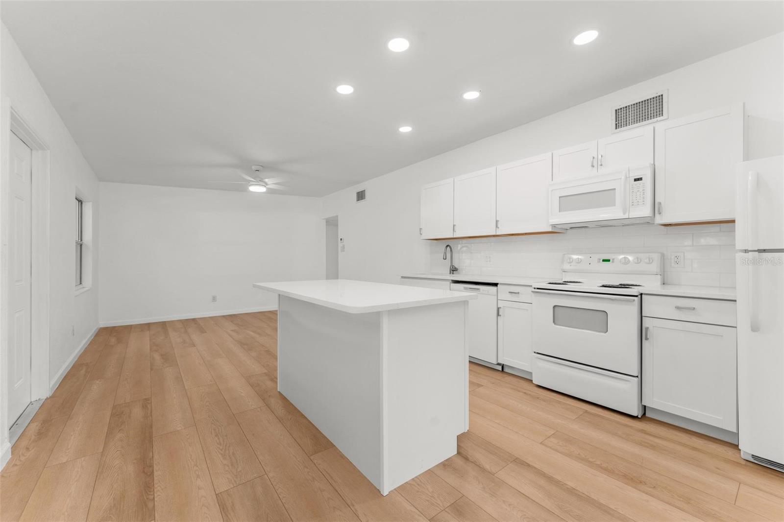 120 ANDERSON CIR, SANFORD, FL, 32771