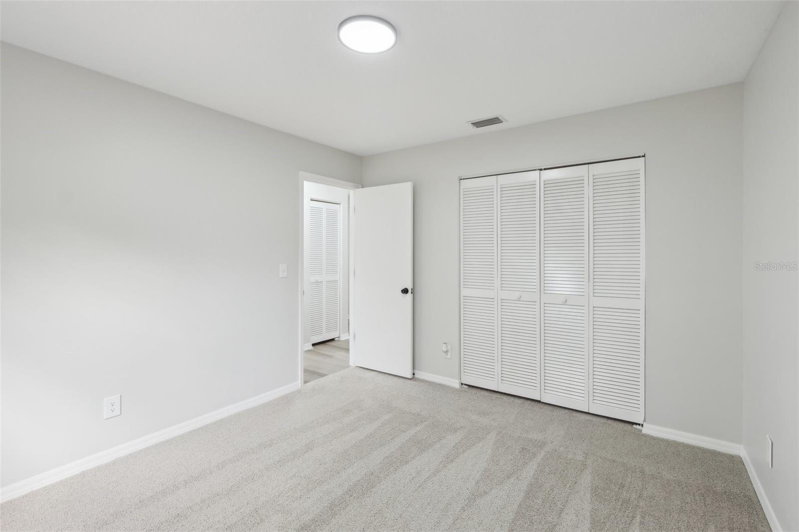 1055 9TH SQ, VERO BEACH, FL, 32960