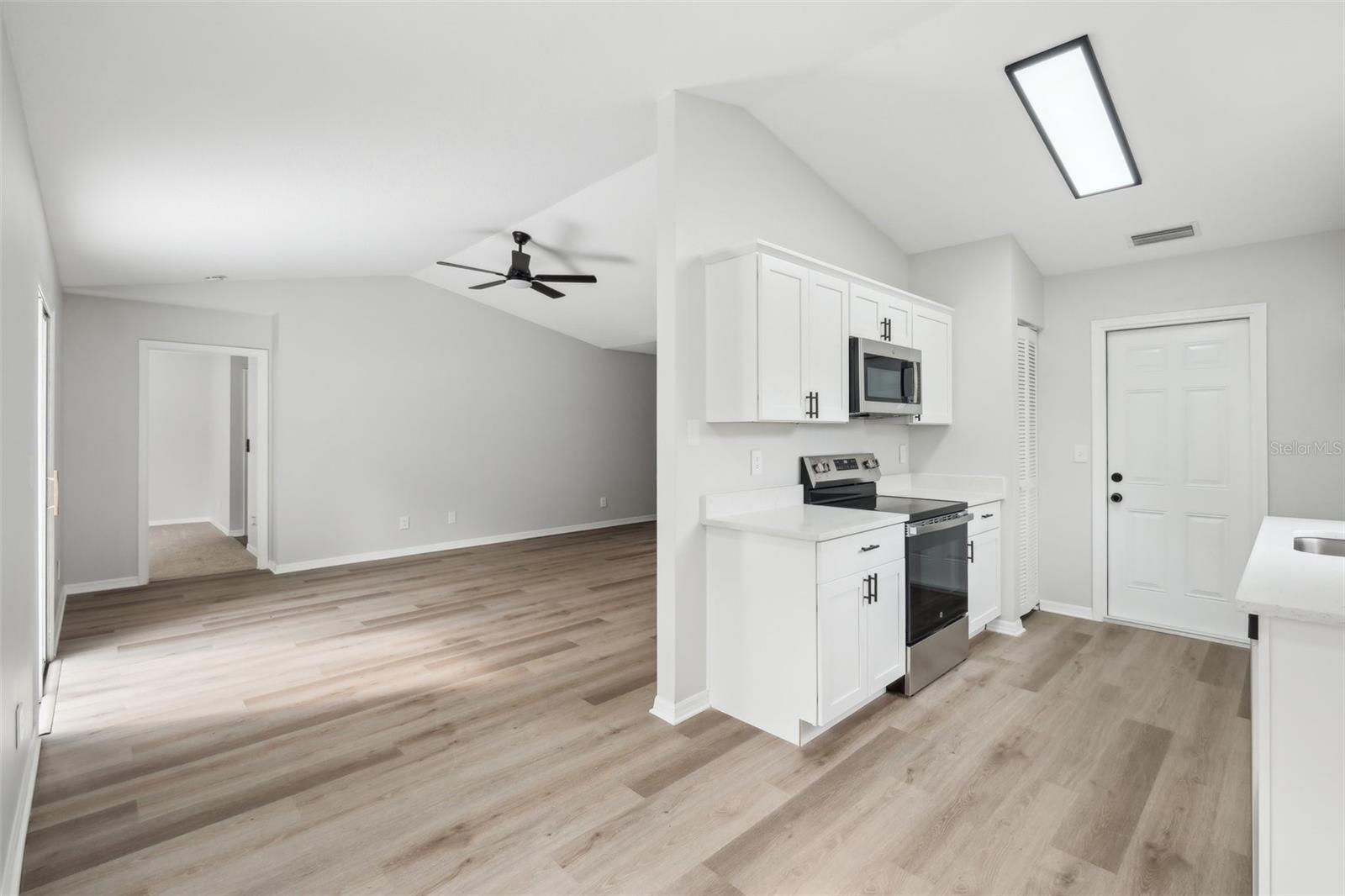 1055 9TH SQ, VERO BEACH, FL, 32960