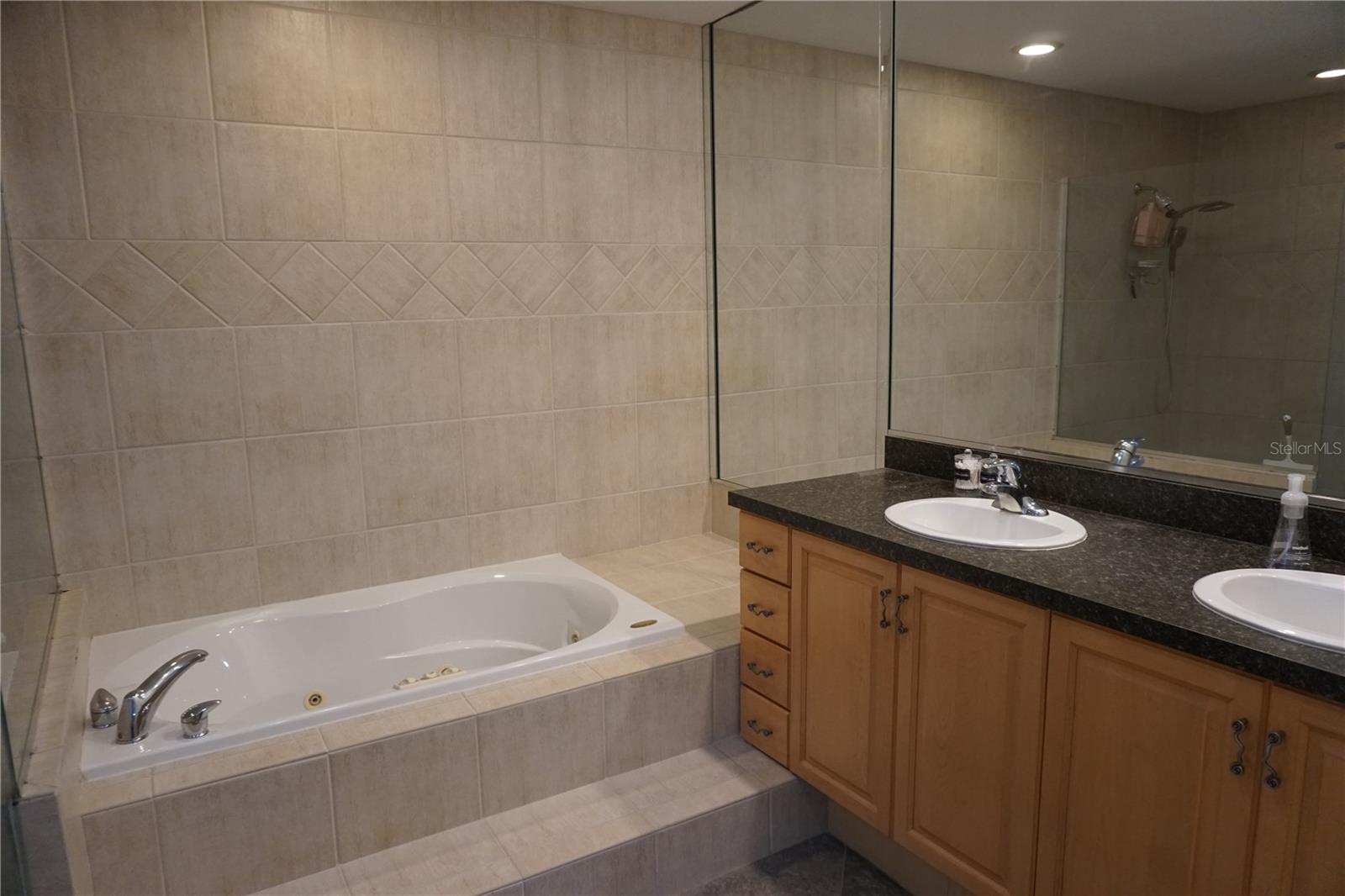 12946 88TH AVE, SEMINOLE, FL, 33776