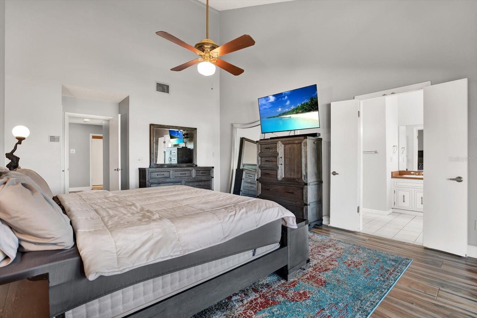 8304 PALMA VISTA LN, TAMPA, FL, 33614