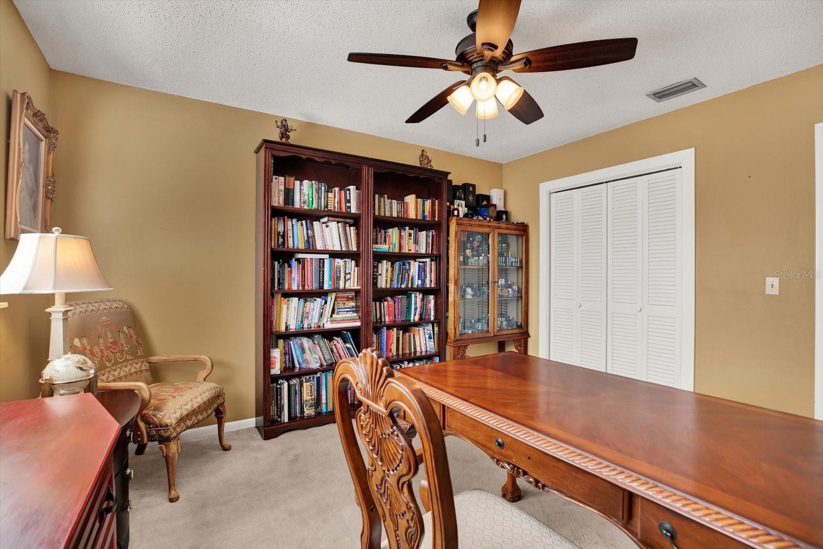 8304 PALMA VISTA LN, TAMPA, FL, 33614