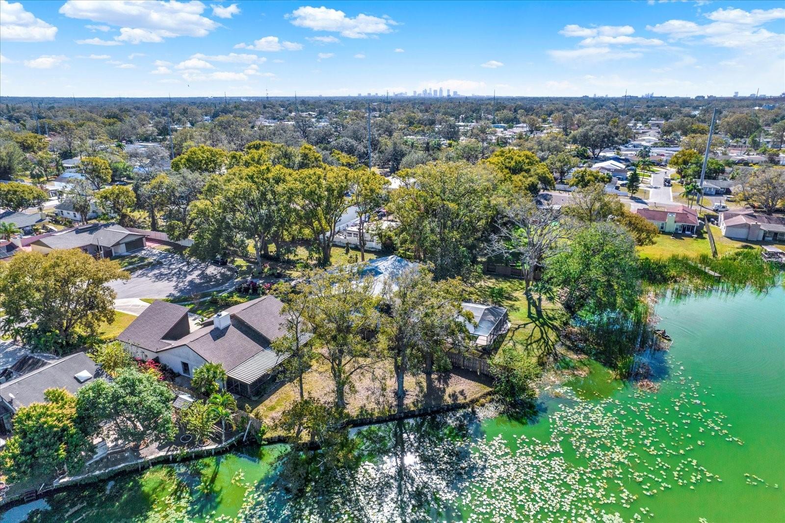 8304 PALMA VISTA LN, TAMPA, FL, 33614