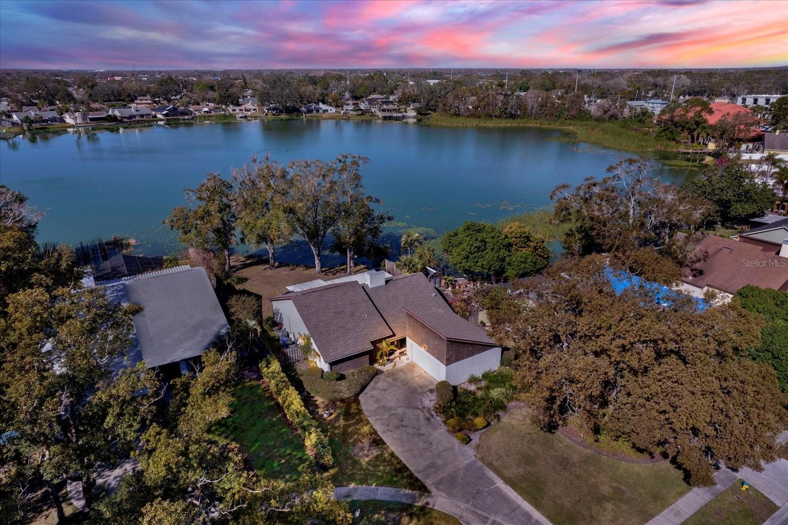 8304 PALMA VISTA LN, TAMPA, FL, 33614