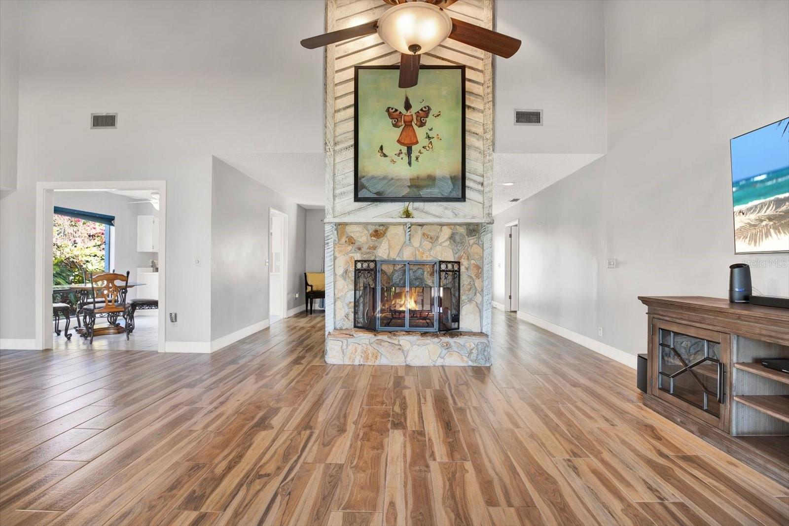 8304 PALMA VISTA LN, TAMPA, FL, 33614