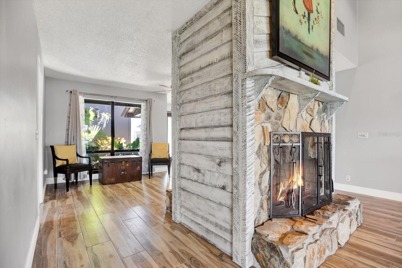 8304 PALMA VISTA LN, TAMPA, FL, 33614