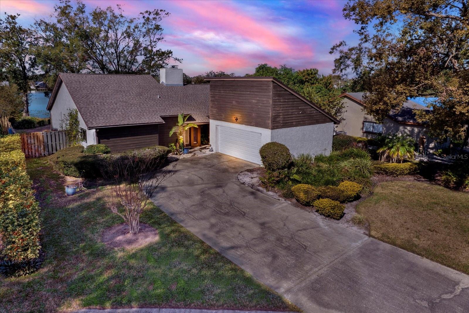 8304 PALMA VISTA LN, TAMPA, FL, 33614