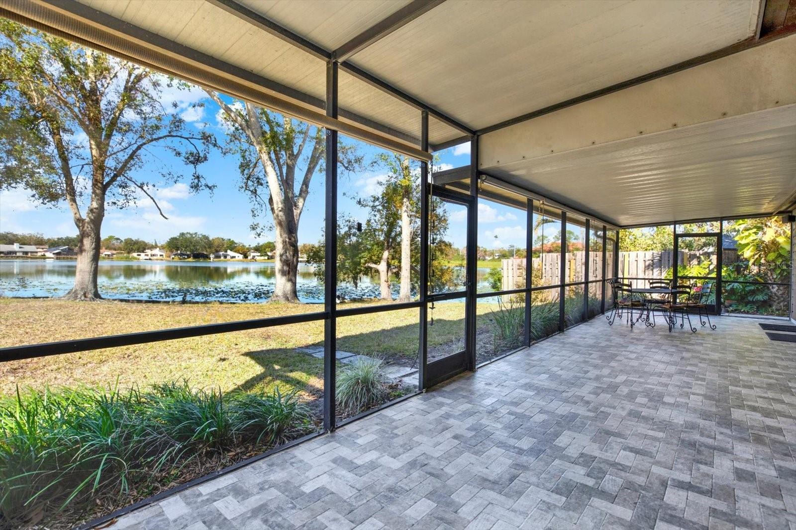 8304 PALMA VISTA LN, TAMPA, FL, 33614