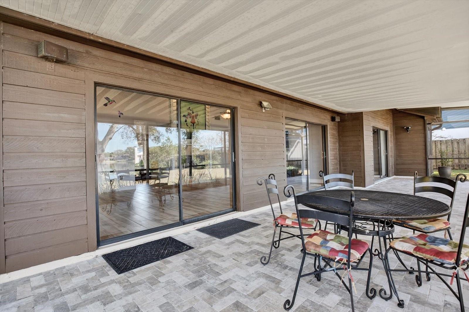 8304 PALMA VISTA LN, TAMPA, FL, 33614