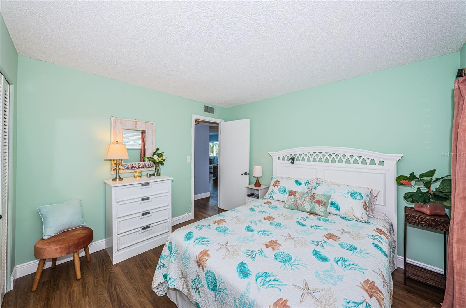 4725 COVE CIR #211, ST PETERSBURG, FL, 33708