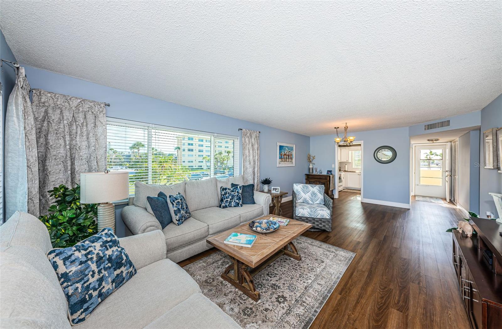 4725 COVE CIR #211, ST PETERSBURG, FL, 33708