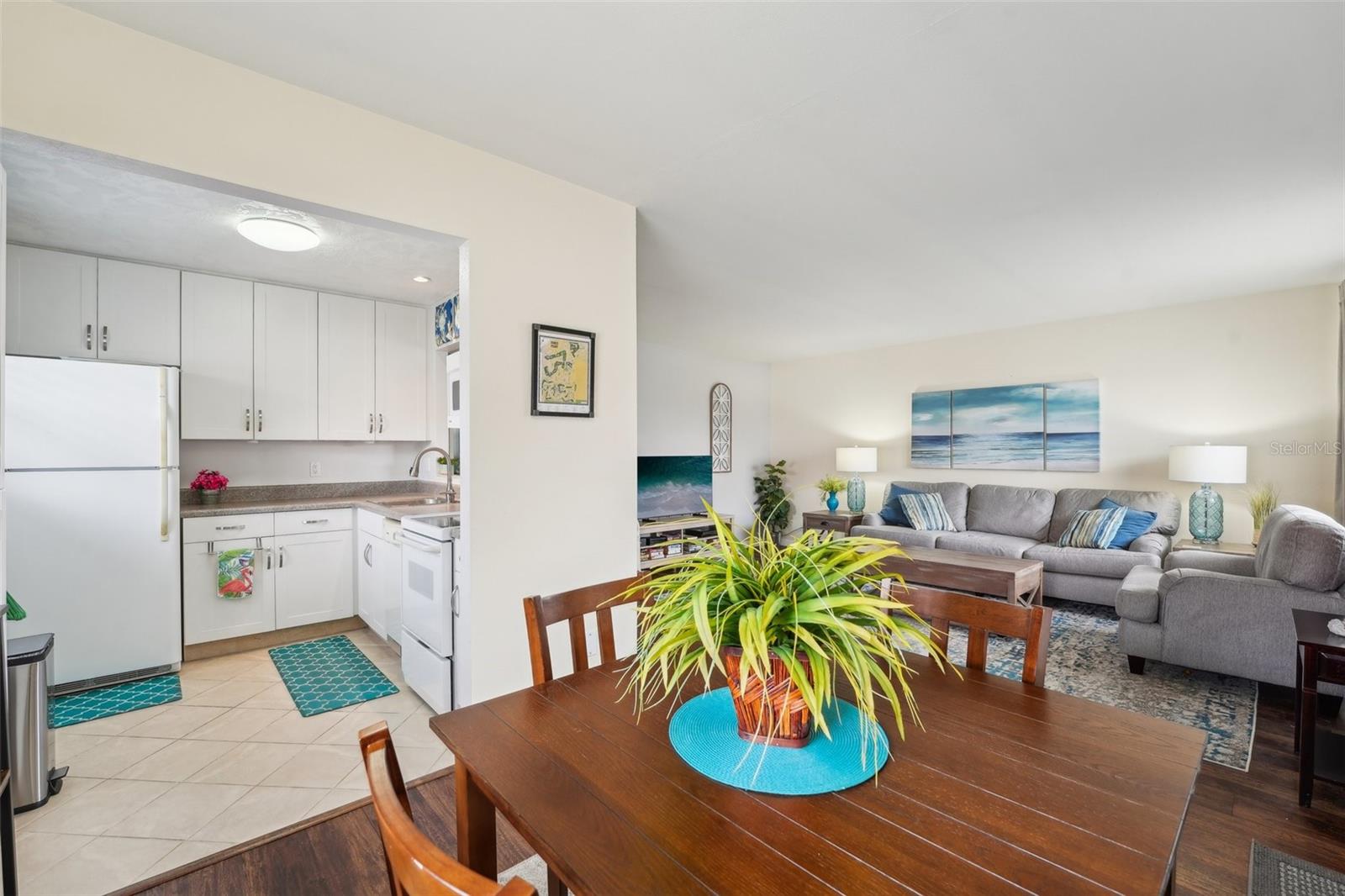1802 BEDFORD LN #13, SUN CITY CENTER, FL, 33573