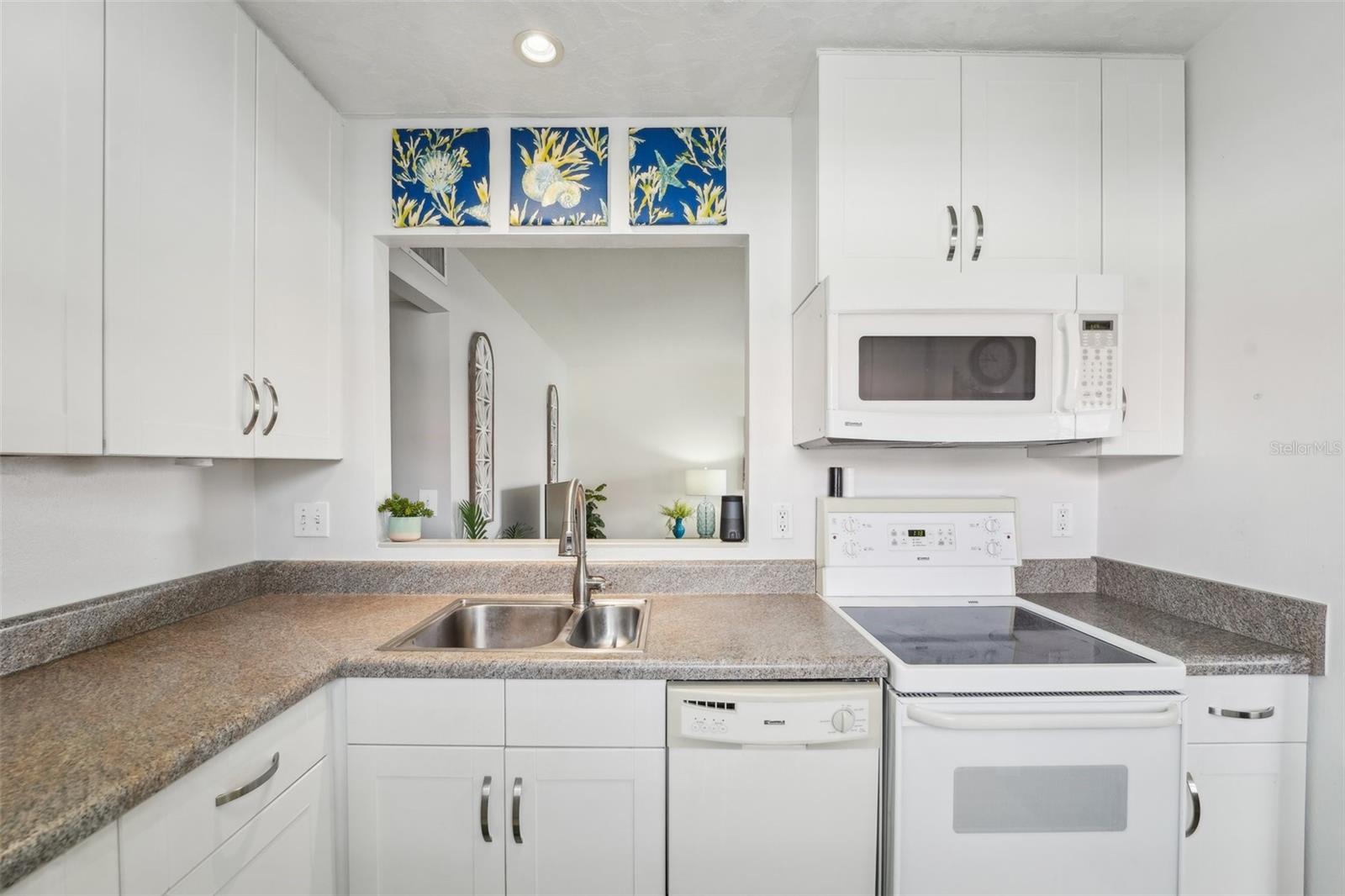 1802 BEDFORD LN #13, SUN CITY CENTER, FL, 33573