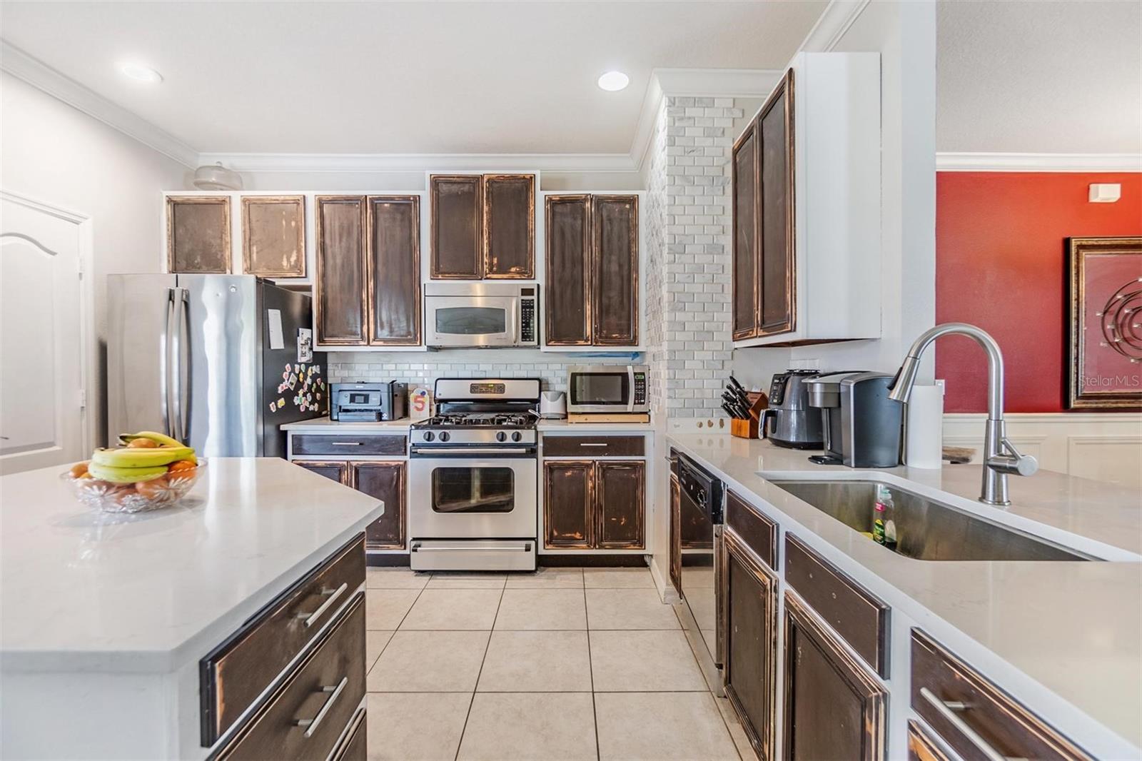 9109 OAK PRIDE CT, TAMPA, FL, 33647