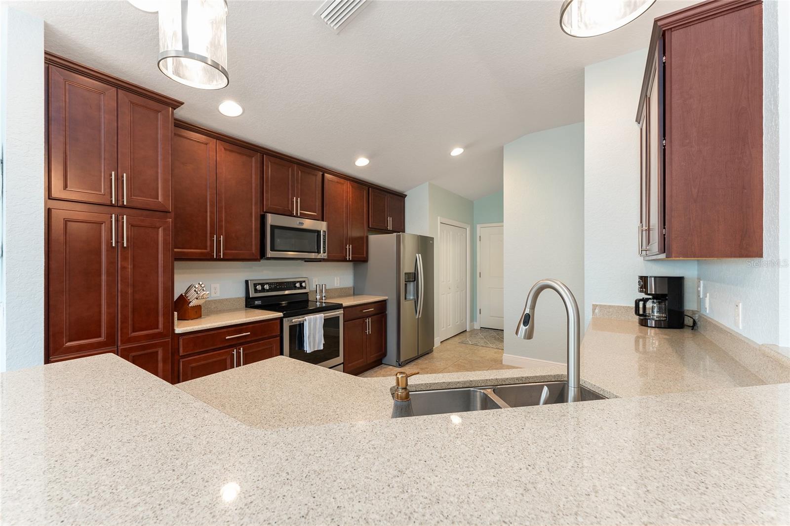 4987 BELTED KINGFISHER DR, OXFORD, FL, 34484