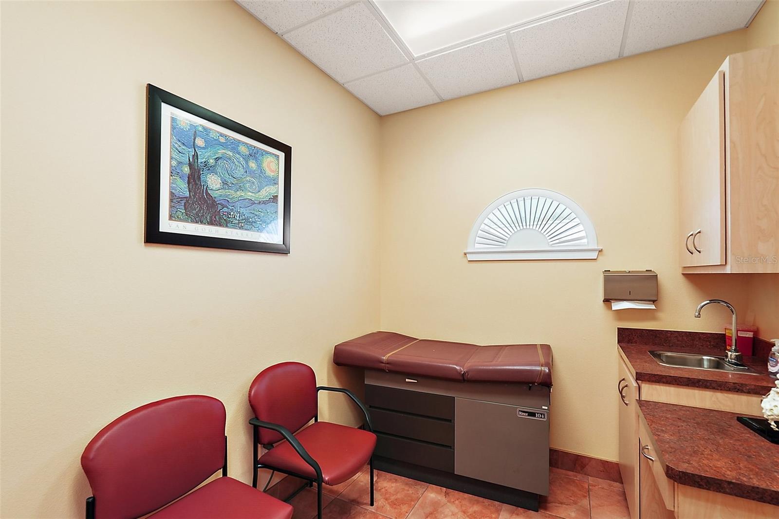 1414 E MAIN ST, LEESBURG, FL, 34748