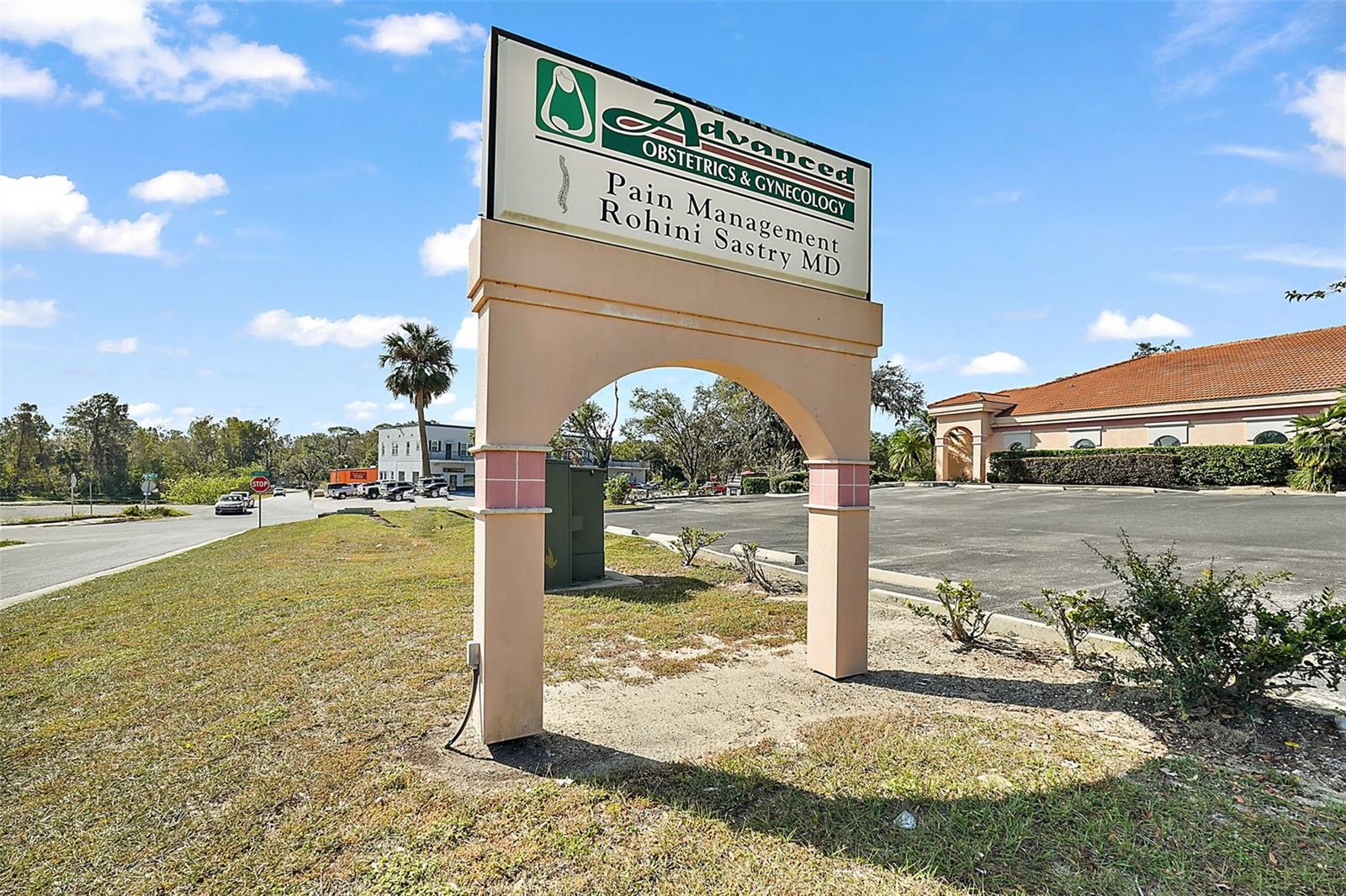 1414 E MAIN ST, LEESBURG, FL, 34748