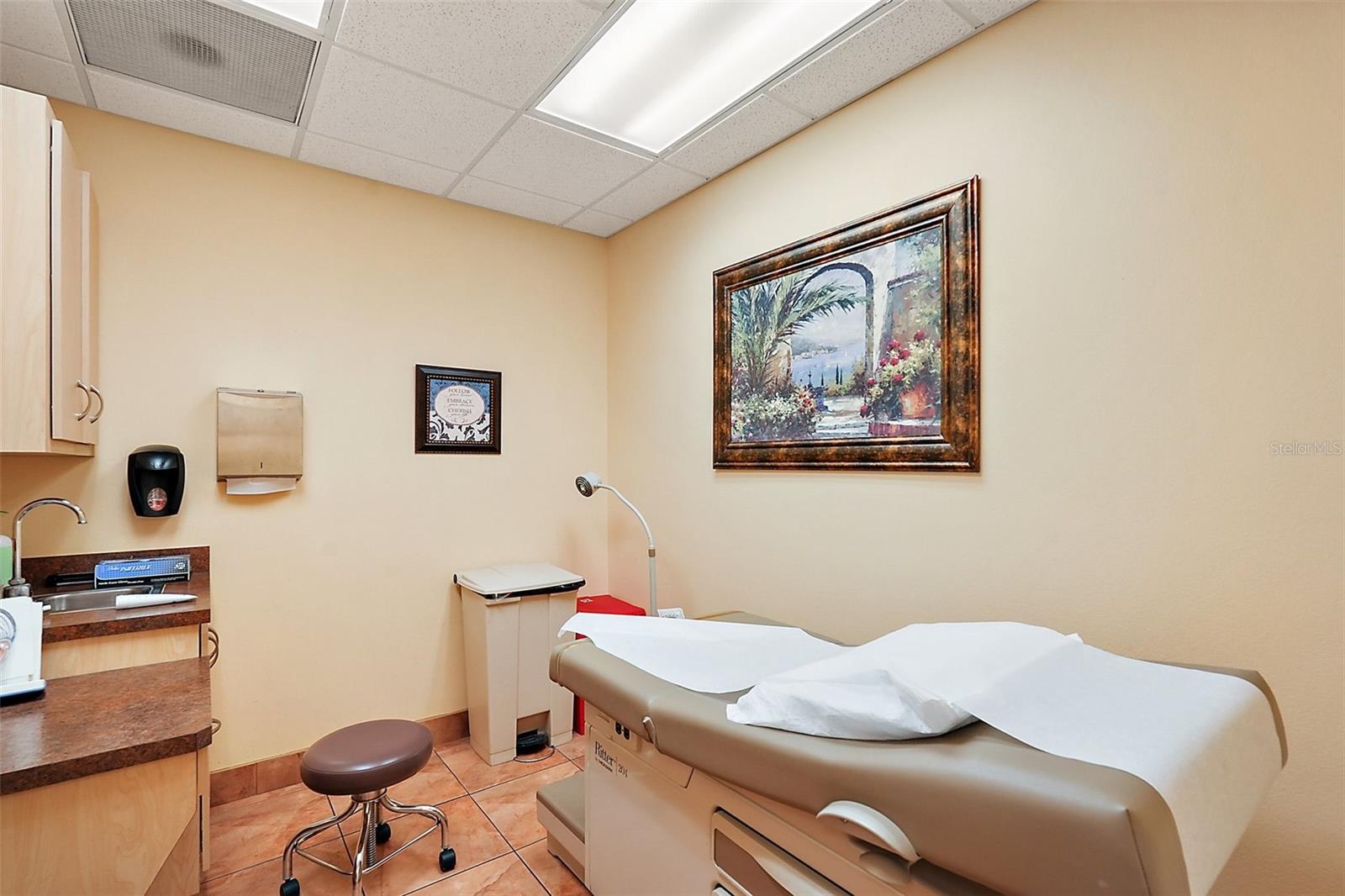 1414 E MAIN ST, LEESBURG, FL, 34748