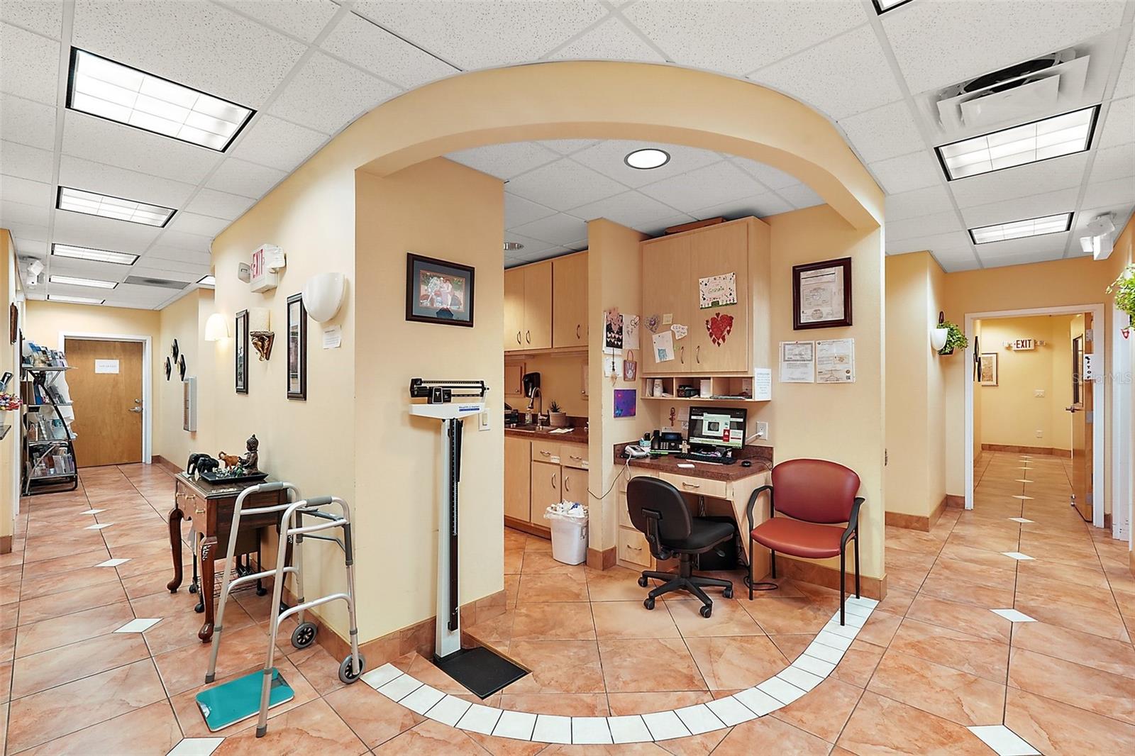 1414 E MAIN ST, LEESBURG, FL, 34748