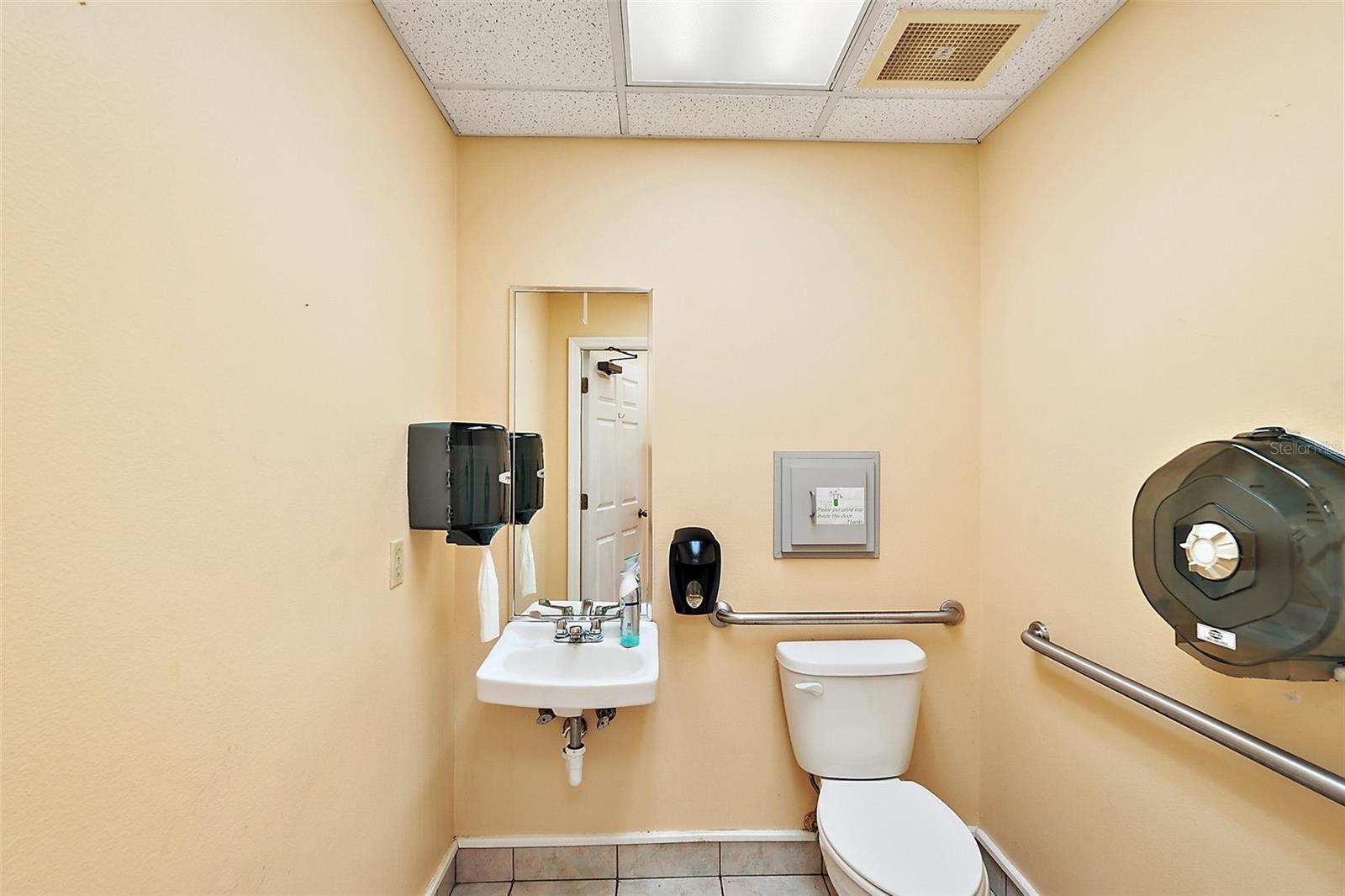 1414 E MAIN ST, LEESBURG, FL, 34748