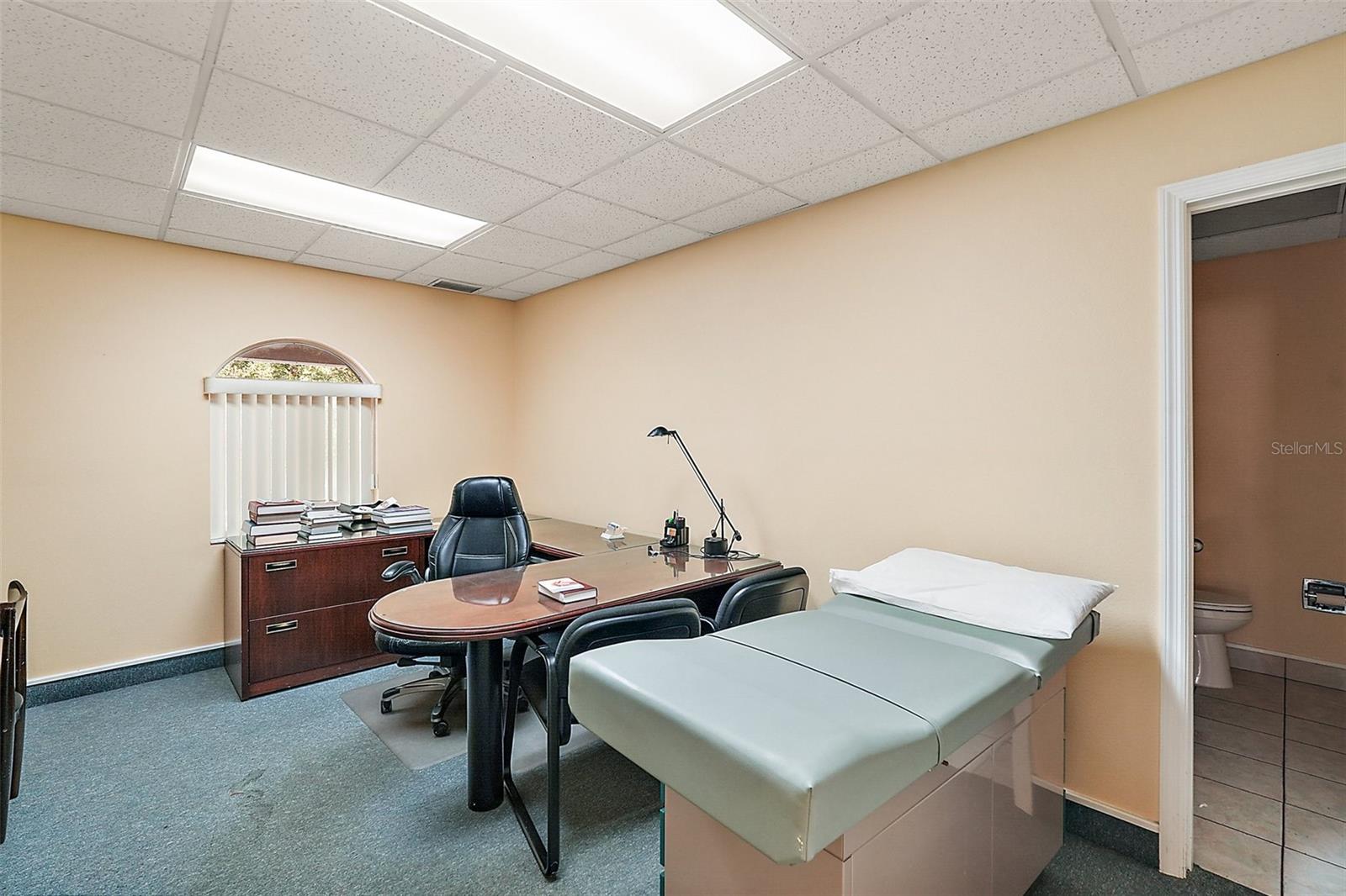 1414 E MAIN ST, LEESBURG, FL, 34748