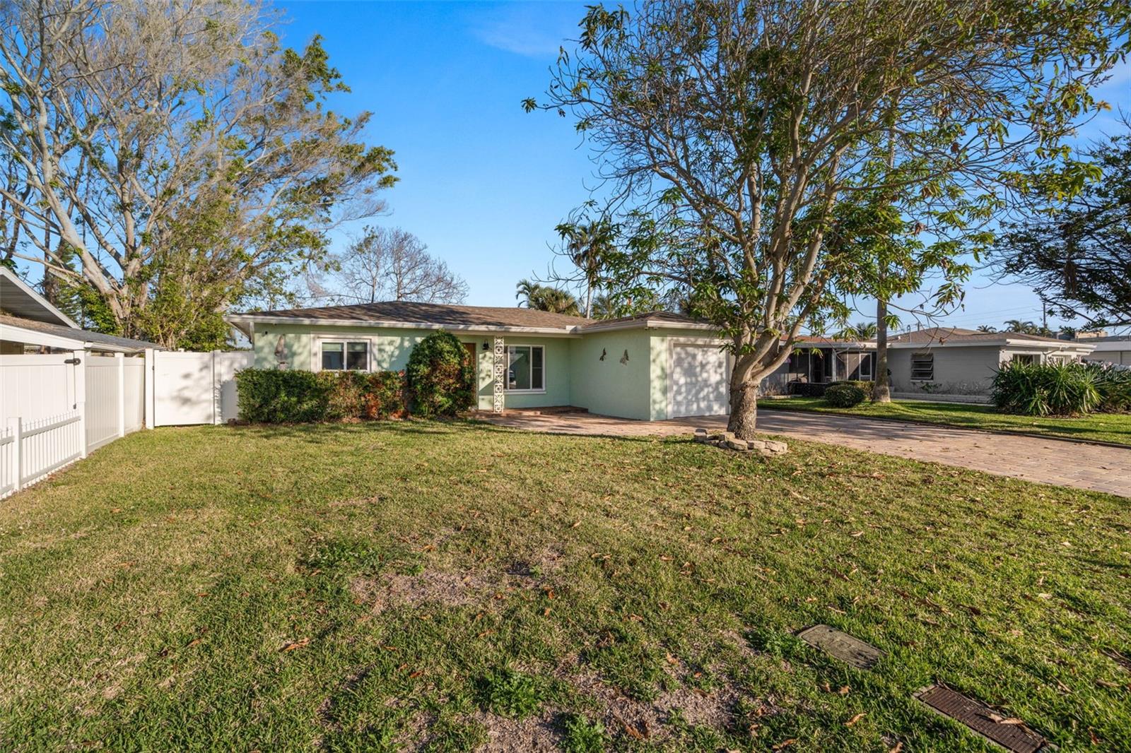 1424 COREY WAY S, SOUTH PASADENA, FL, 33707