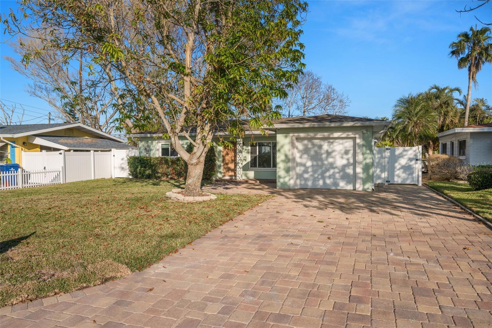 1424 COREY WAY S, SOUTH PASADENA, FL, 33707