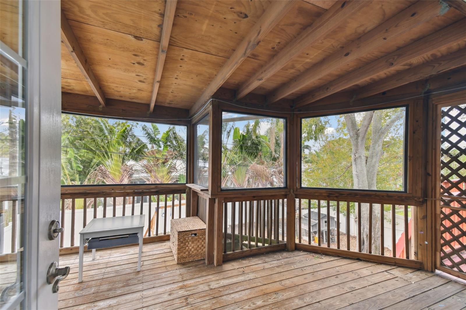 1866 MICHIGAN AVE NE, ST PETERSBURG, FL, 33703