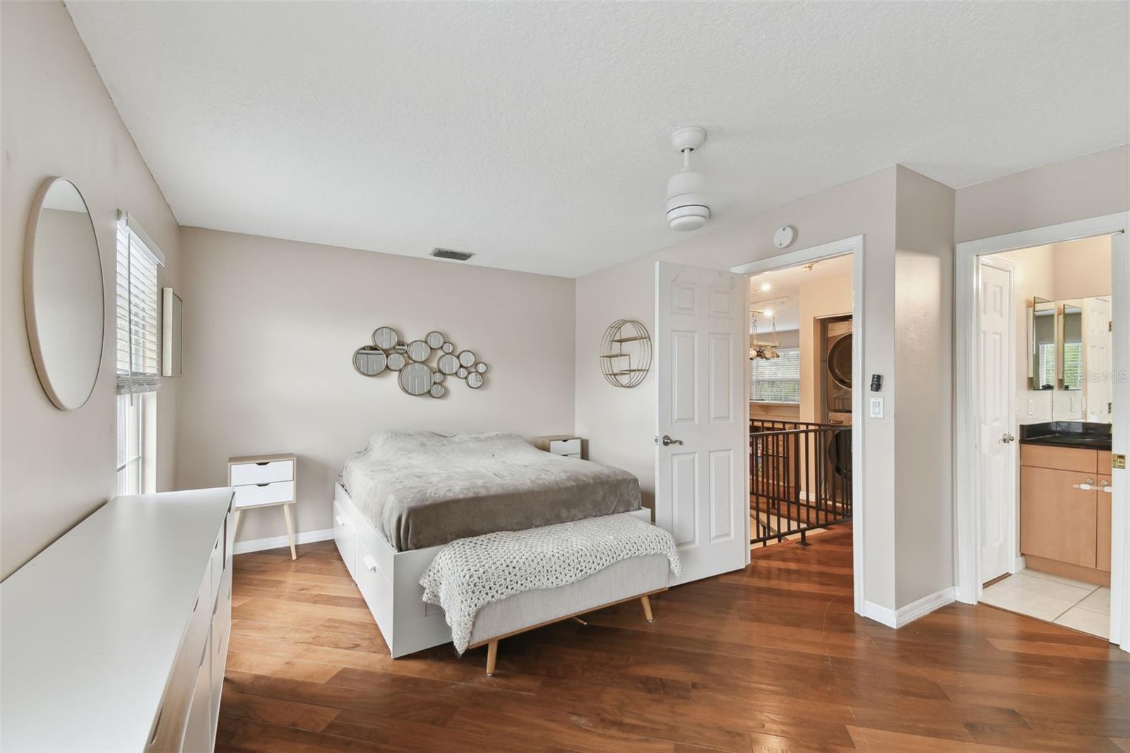 1866 MICHIGAN AVE NE, ST PETERSBURG, FL, 33703