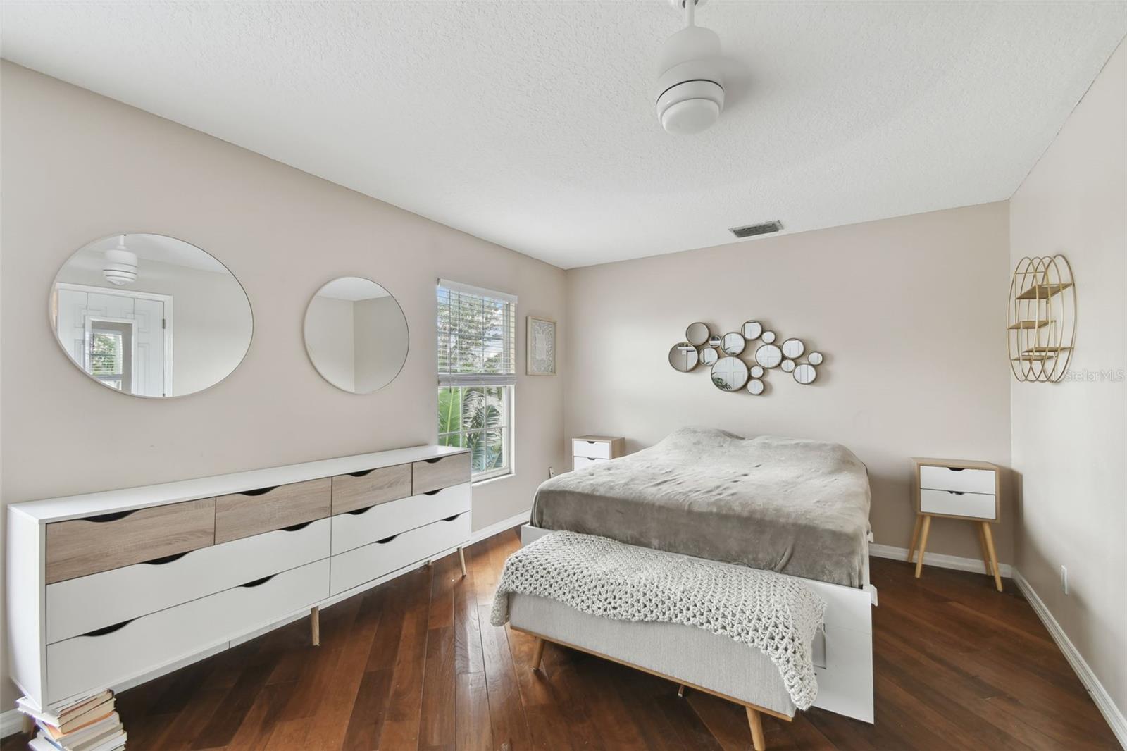 1866 MICHIGAN AVE NE, ST PETERSBURG, FL, 33703