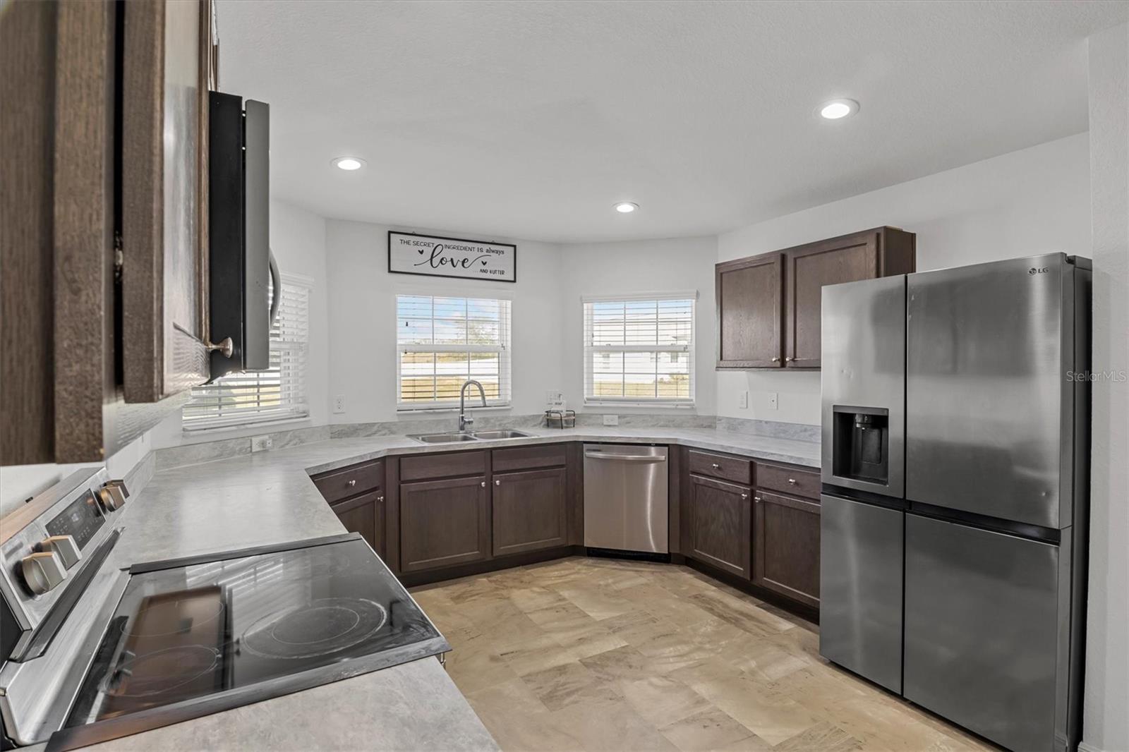 6046 EAGLE POINTE DR, LAKELAND, FL, 33812