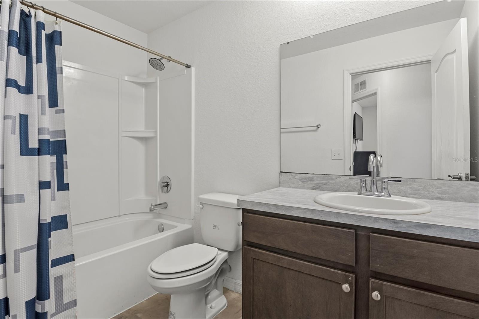 6046 EAGLE POINTE DR, LAKELAND, FL, 33812