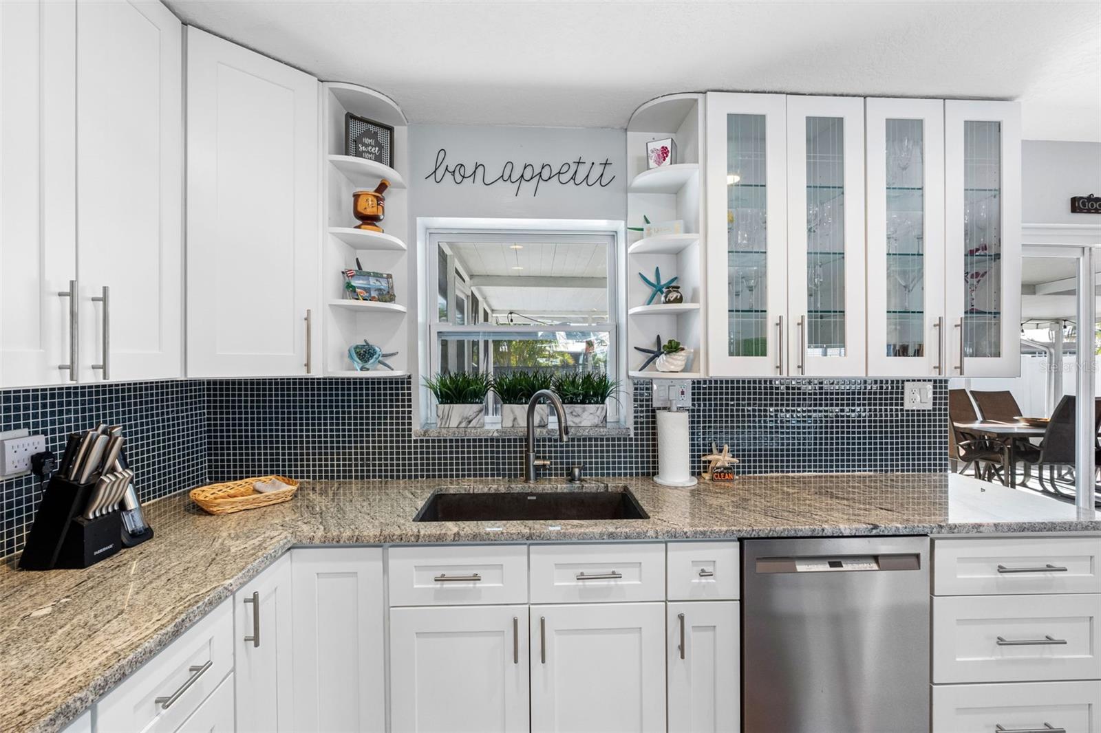 10718 DALTON AVE, TAMPA, FL, 33615