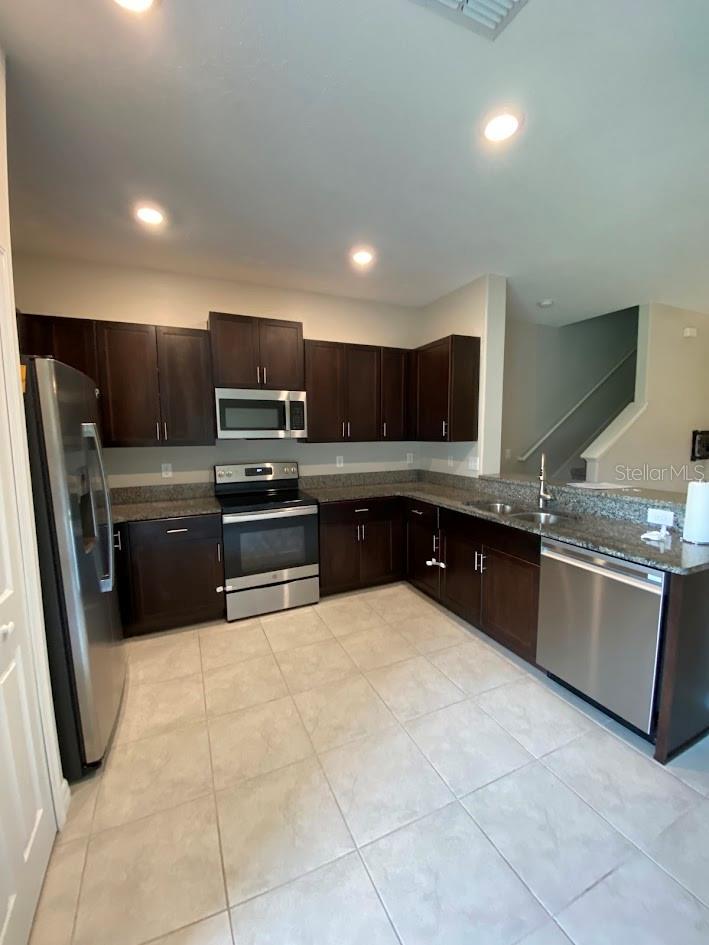 9658 MULBERRY MARSH LN, SUN CITY CENTER, FL, 33573