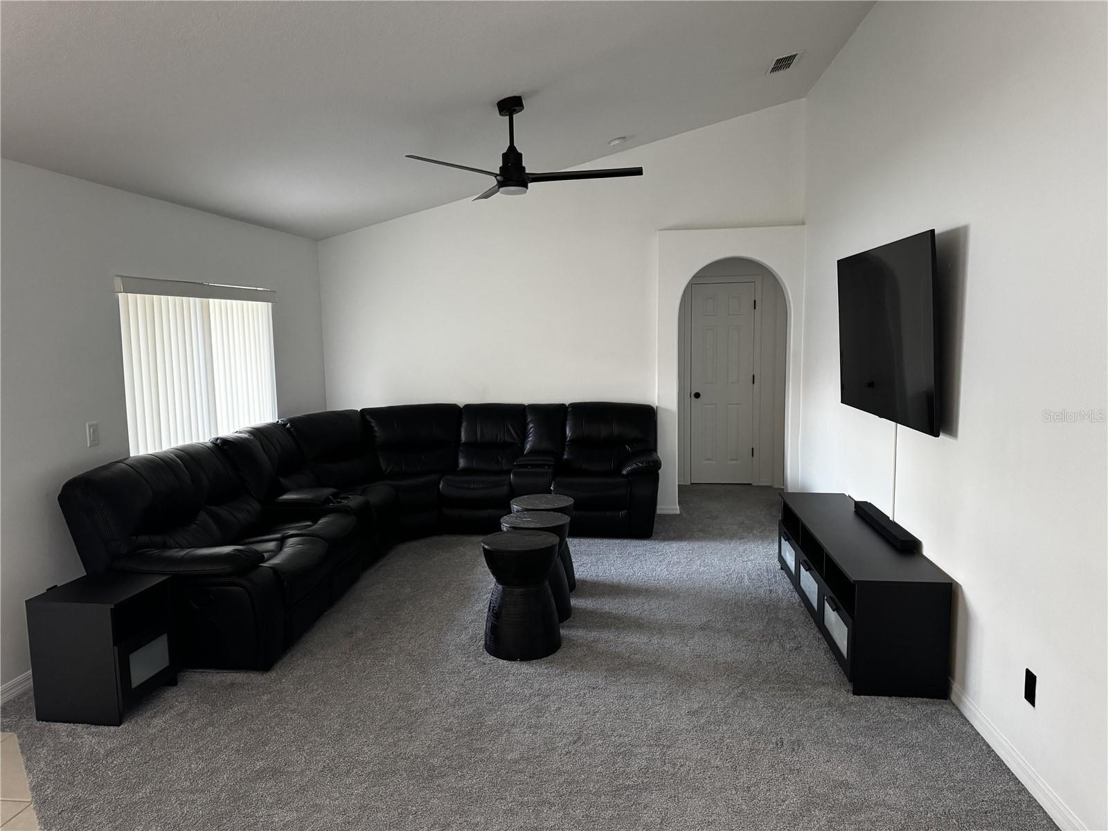 1042 CHAMBERLIN TRL, ST CLOUD, FL, 34772