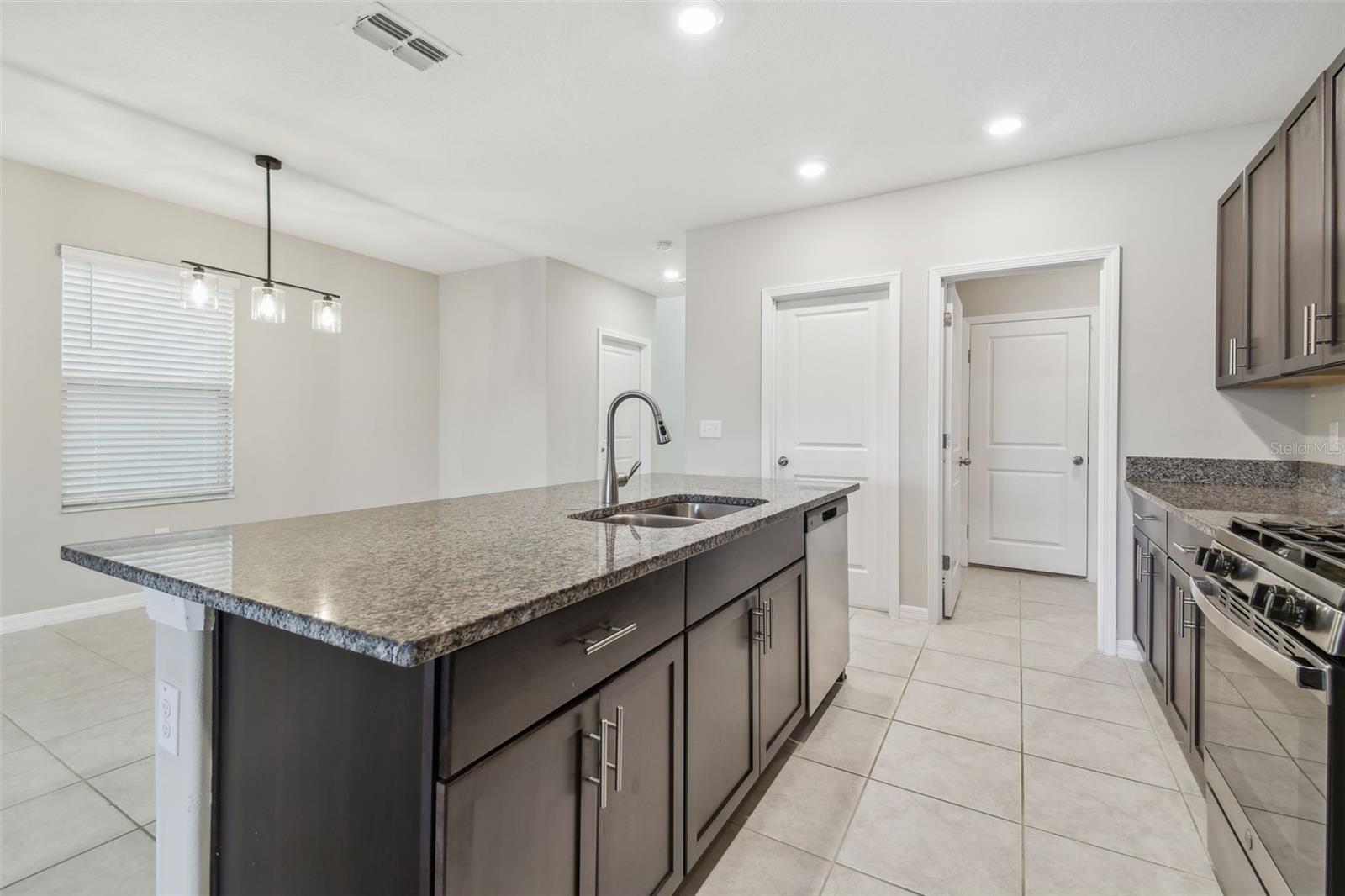 5452 RAINWOOD MEADOWS DR, APOLLO BEACH, FL, 33572