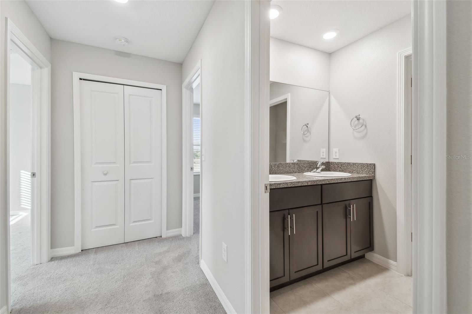 5452 RAINWOOD MEADOWS DR, APOLLO BEACH, FL, 33572