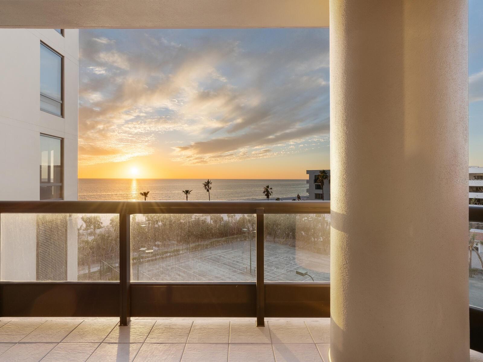 1281 GULF OF MEXICO DR #404, LONGBOAT KEY, FL, 34228