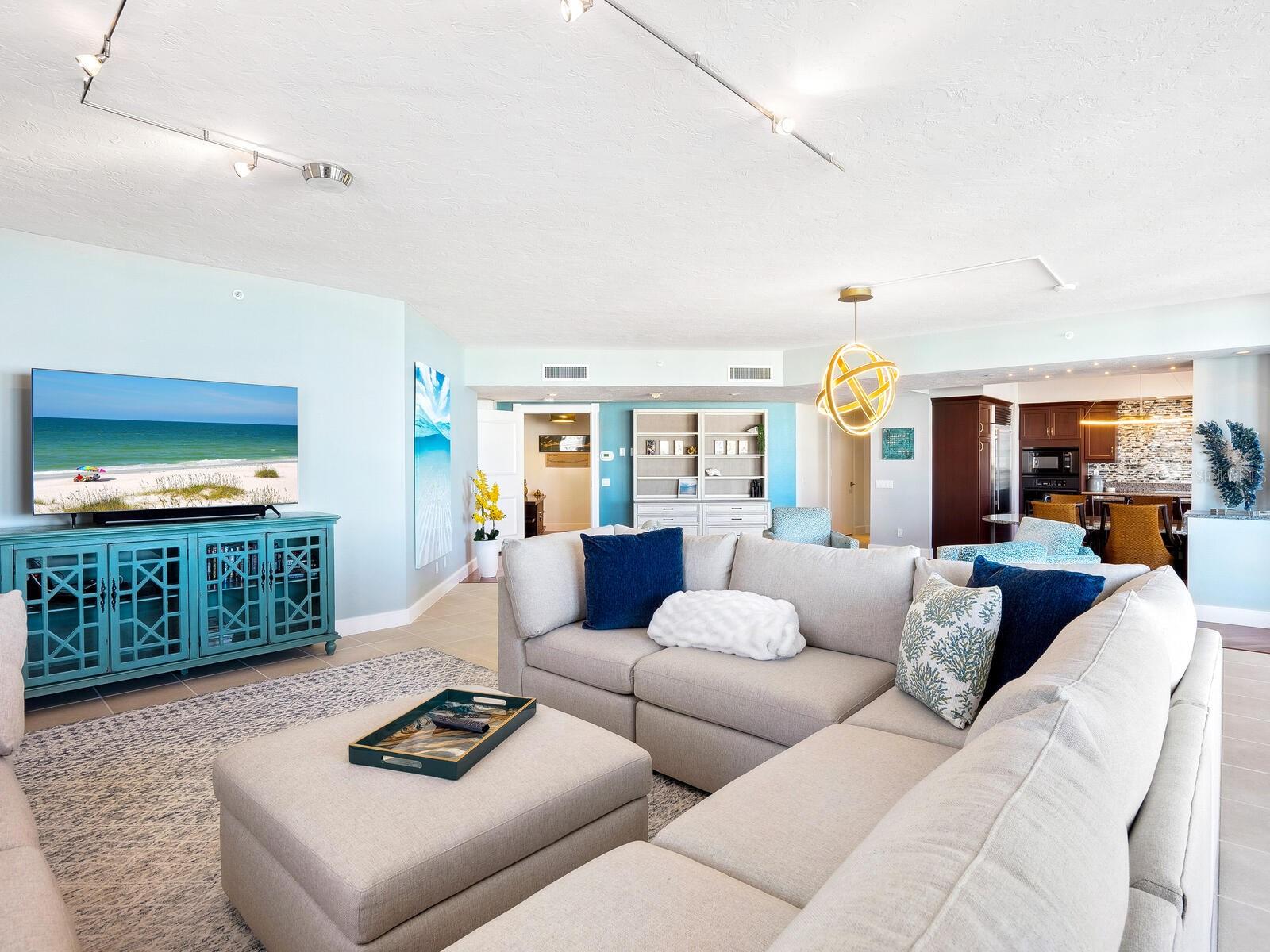 1281 GULF OF MEXICO DR #404, LONGBOAT KEY, FL, 34228